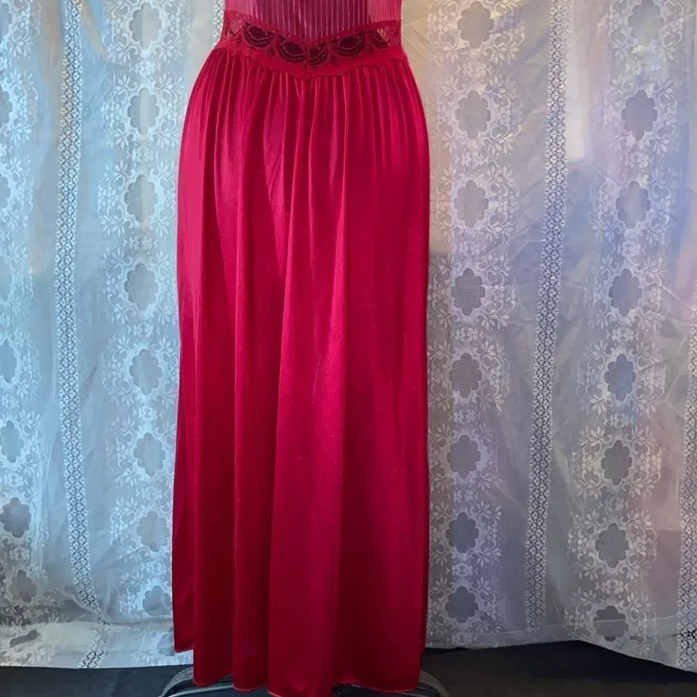 VTG, Style Vanity Elegant Red Lace Romantic Nightgown Size Appropriate ML No Tag